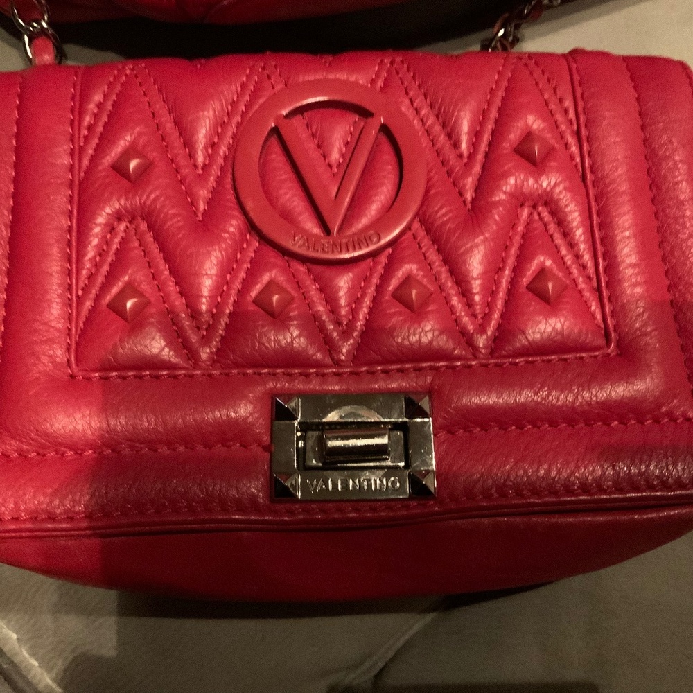 DOWNSIZING MY CLOSET - Red MARIO VALENTINO crossbody pocketbook